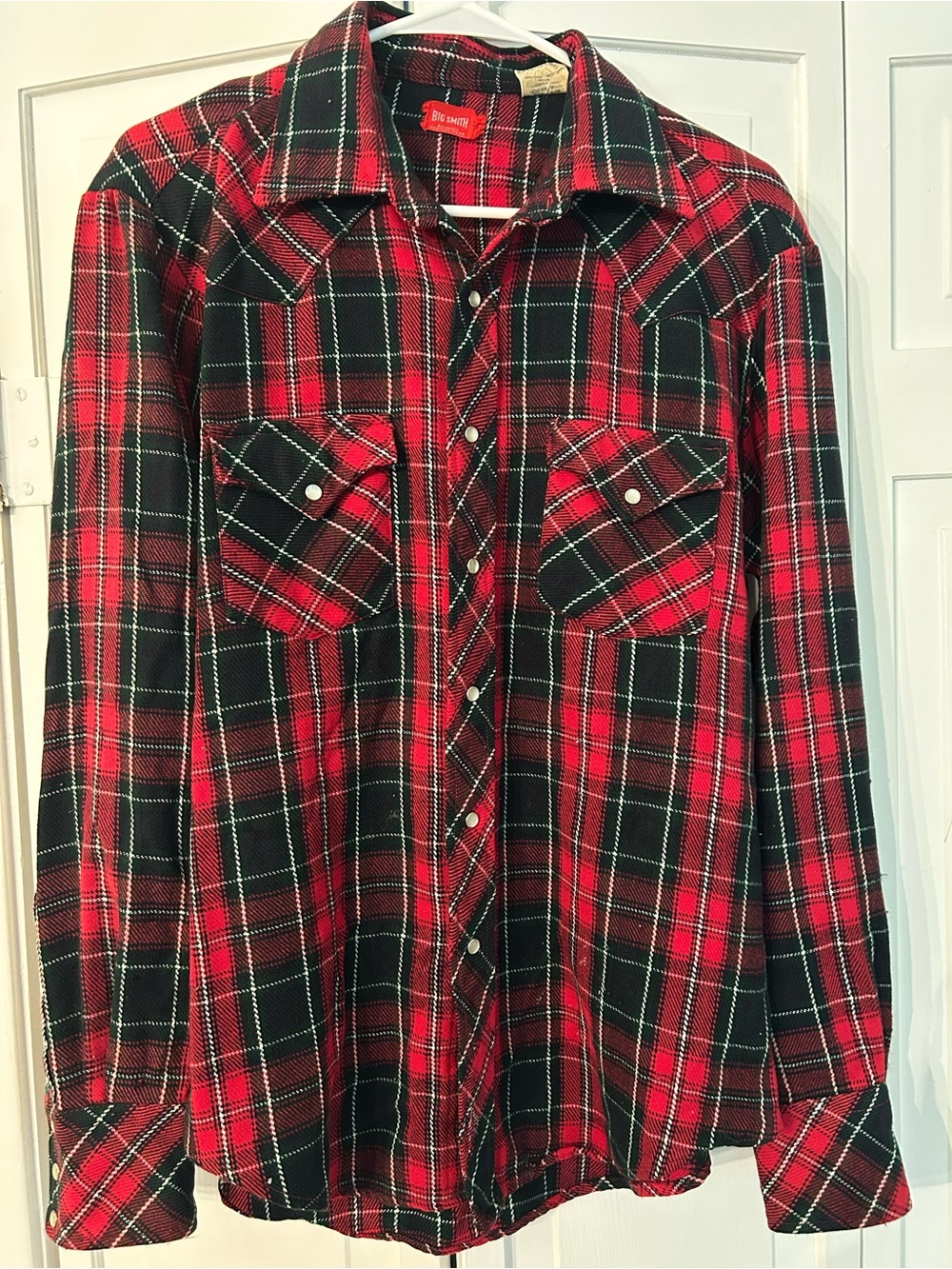 Men's Big Smith pearl snap Red, Black & Green Plaid Vintage Shirt